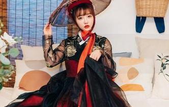 Son Ye Eun的写真集：DJAWA淘气远足，发现欢乐的每个角落！